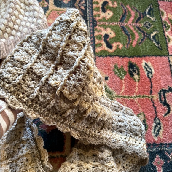 Handmade Crochet Bonnet hood + banana republic beanie hat - Picture 7 of 10